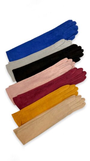 Guantes de antelina bajo el codo