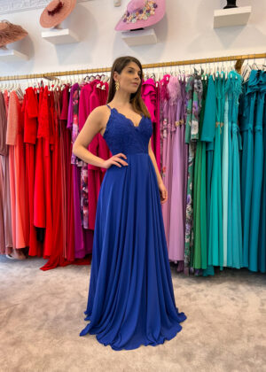 Vestido de fiesta largo con guipur