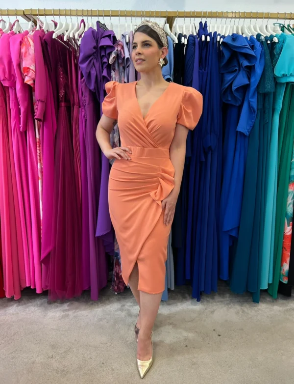 Vestido de fiesta corto con manga corta