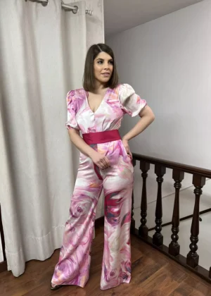 Mono de fiesta de raso estampado