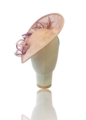 Tocado de boda Adele rosa