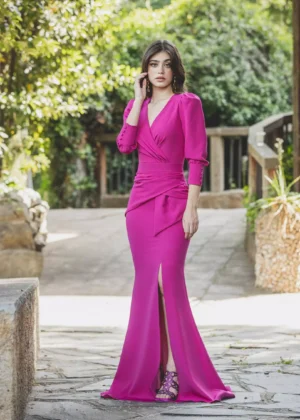 Vestido de fiesta largo con recogido