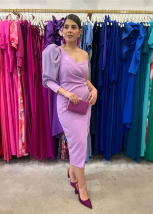 Vestido de fiesta corto asimétrico con manga de gasa