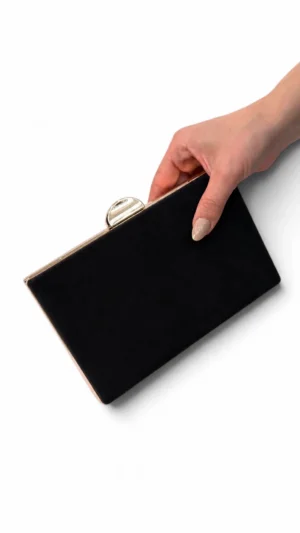 Bolso clutch de antelina negro con doble cadena