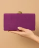 Bolso clutch de antelina violeta