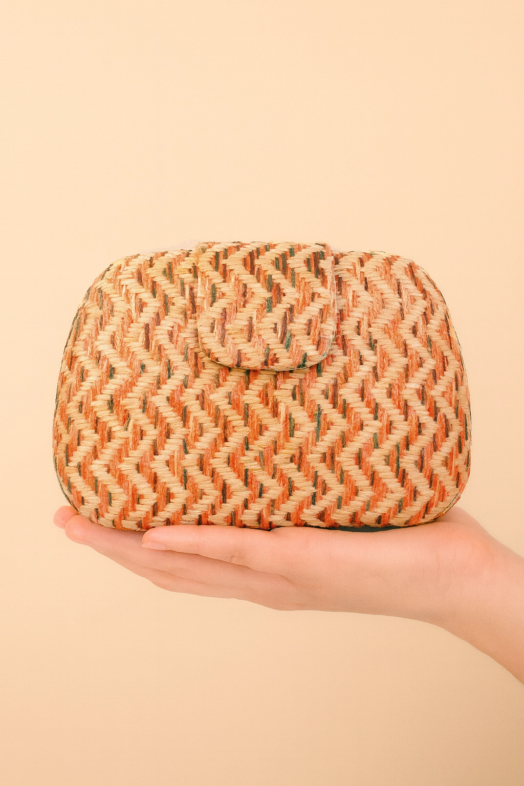 YLMA_22266_naranjaW Bolso clutch de fiesta zig-zag naranja