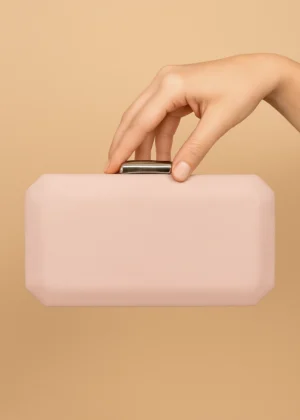 Bolso clutch de antelina rosa con plata