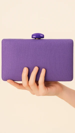 Bolso clutch de rafia rectagular morado