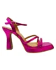 Sandalias de tacón medio con plataforma cuadrada fucsia