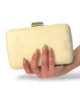 Bolso clutch de antelina vainilla Bolso clutch de antelina vainilla