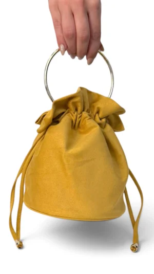 Bolso bombonera de antelina mostaza