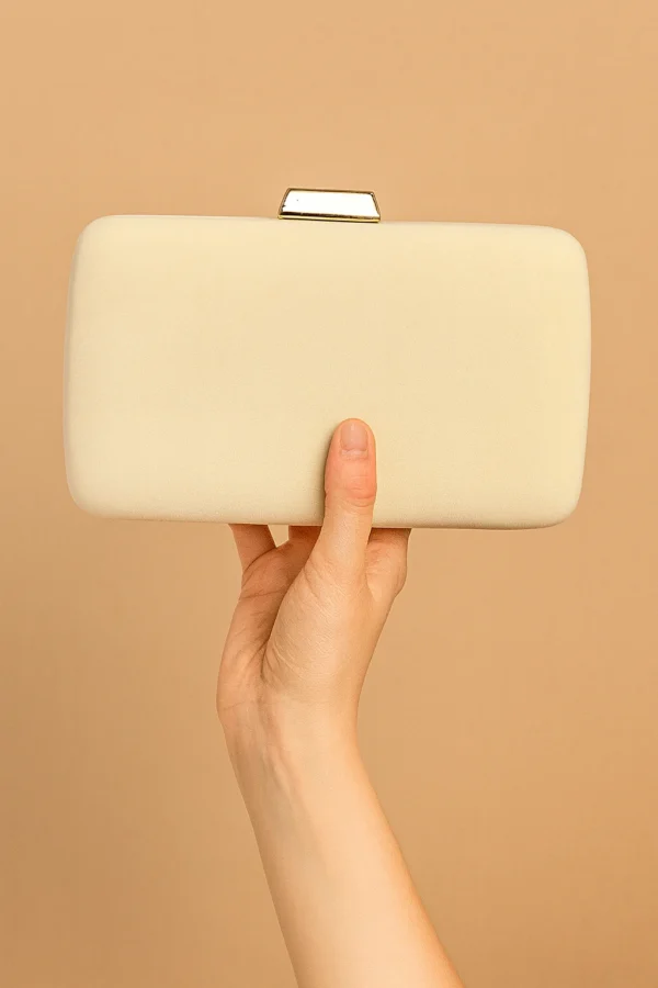 Bolso clutch de antelina amarillo claro