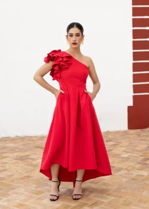 Vestido de fiesta midi asimétrico con tablas rojo