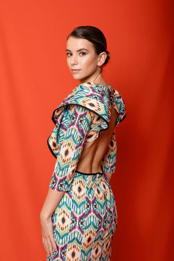 Vestido de fiesta midi con espalda abierta estampado