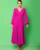 Vestido de fiesta midi con falda capa rosa palo