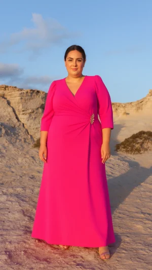 Vestido de fiesta largo drapeado con evassé fucsia