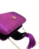 Clutch ovalado violeta con borla de flecos