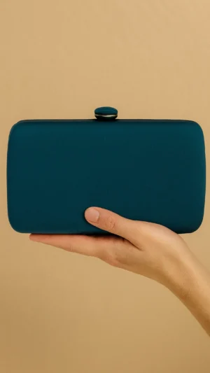 Bolso clutch de tela azul petroleo