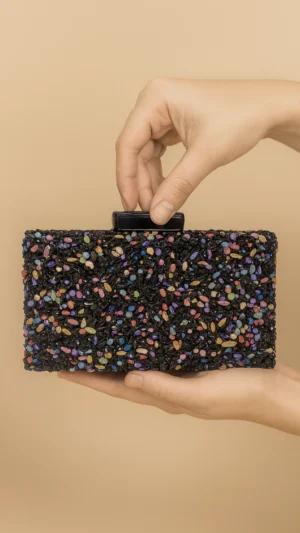 Bolso clutch de fiesta rectangular con piedras negro
