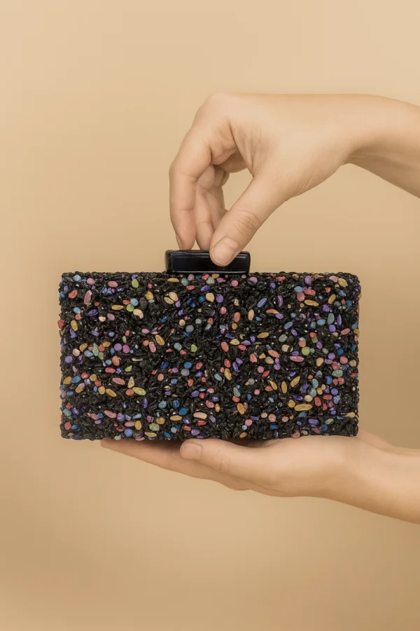 Bolso clutch de fiesta rectangular con piedras negro