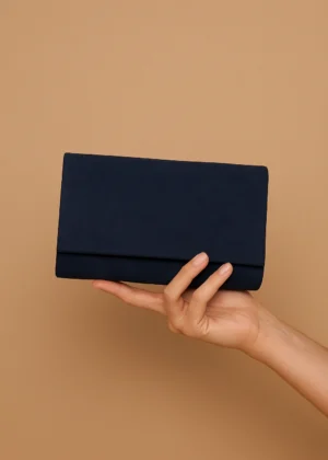 Bolso sobre de antelina rectangular azul marino