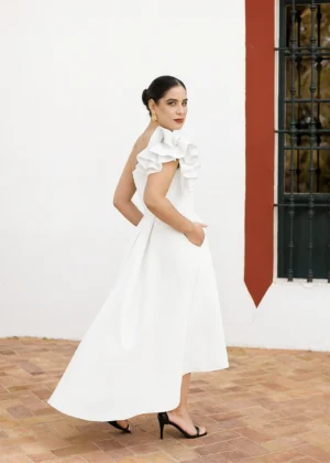 Vestido midi asimétrico con tablas blanco