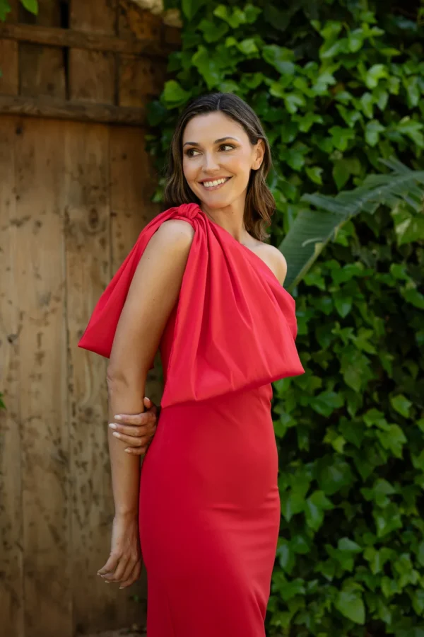 Vestido rojo invitada tiendas gijon