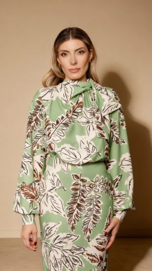 Vestido de fiesta midi estampado con lazada al cuello