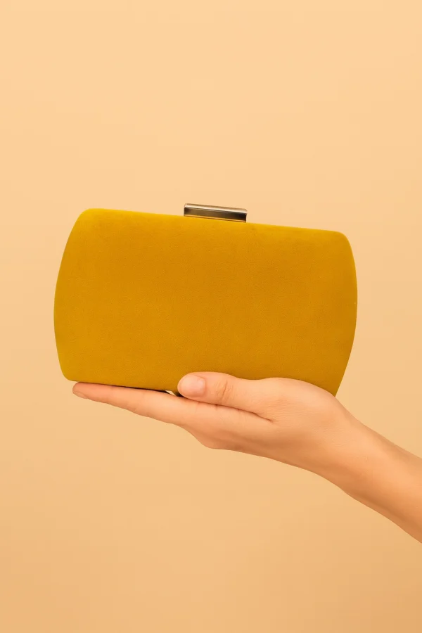 Bolso clutch de fiesta antelina mostaza