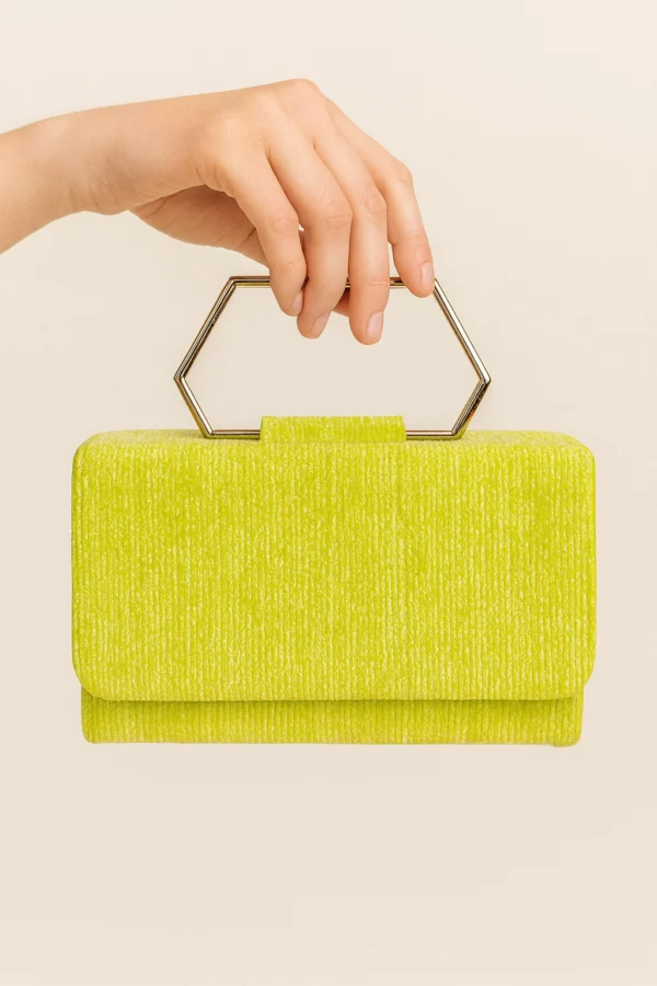 Bolso cuadrado lima con asa geométrica