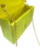 Bolso cuadrado lima con asa geométrica