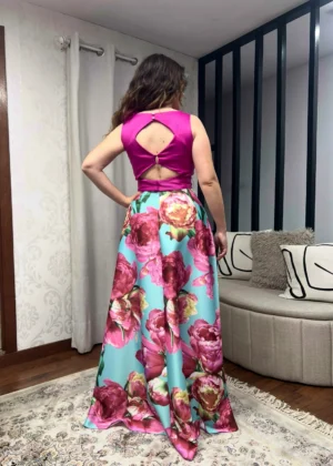 Vestido de fiesta largo con falda estampada