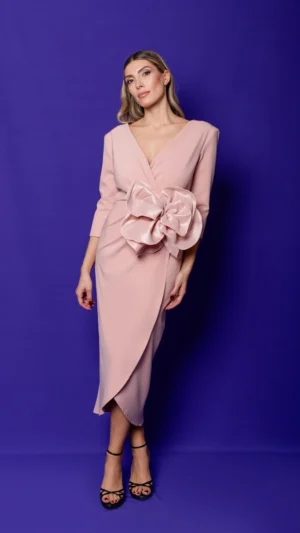 Vestido de fiesta midi con flor de tafetán nude