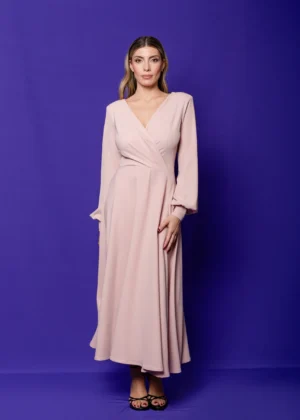 Vestido de fiesta midi con falda capa rosa palo