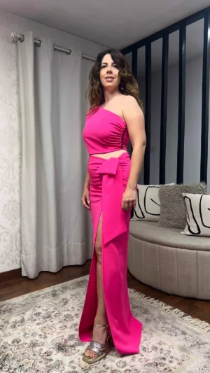 Vestido de fiesta largo de dos piezas rosa chicle