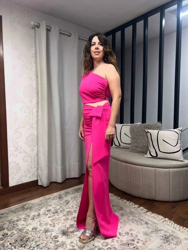 Vestido de fiesta largo de dos piezas rosa chicle
