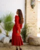 Vestido midi ajustado color teja con volante