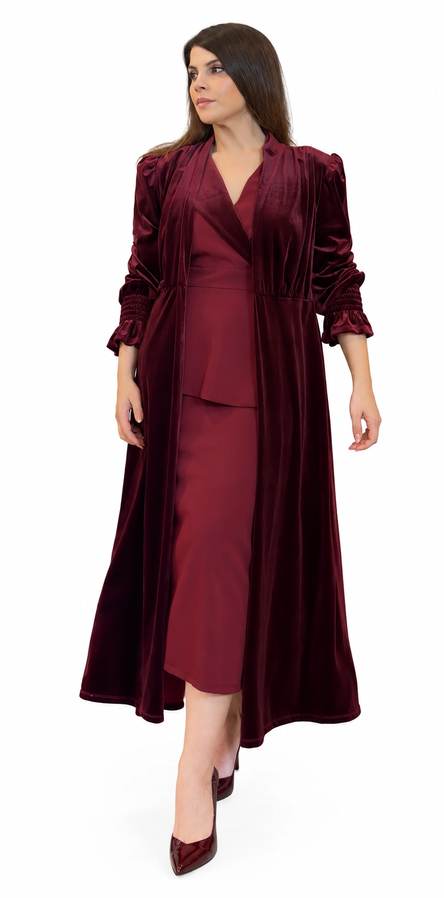 02650-modelo copia Abrigo de terciopelo morado
