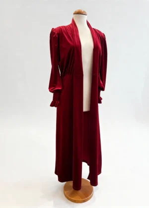 Abrigo de terciopelo granate