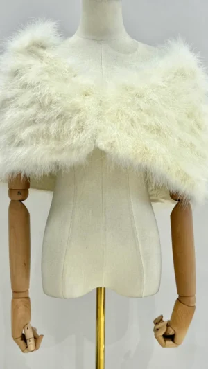 Ylma modas vestidos de fiesta, novia y comunión Capa de plumas blanca