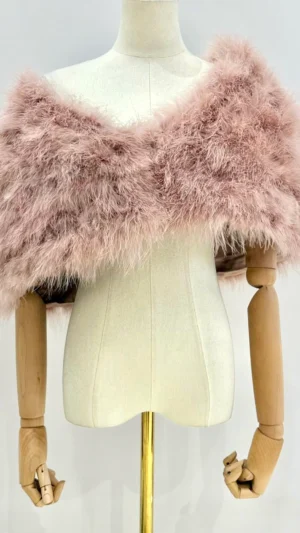 Ylma modas vestidos de fiesta, novia y comunión Capa de plumas rosa