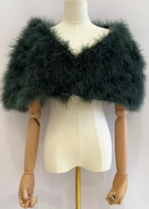 Capa de plumas verde seco