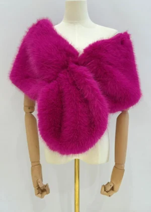 Estola de pelo fucsia