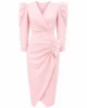 Vestido midi rosa palo con escote cruzado y drapeado lateral Vestido midi rosa palo con escote cruzado y drapeado lateral