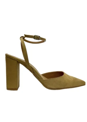 Zapato destalonado con tacón ancho y pulsera camel