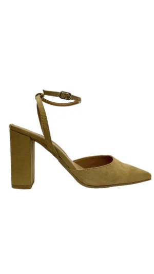 Zapato destalonado con tacón ancho y pulsera camel