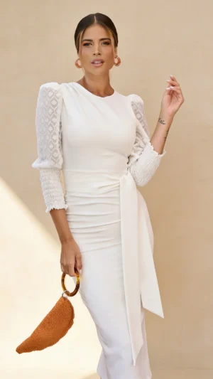 Vestido midi con mangas de gasa blanco