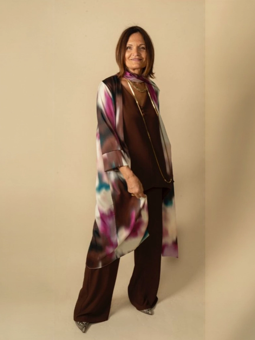 25550 copia Conjunto de pantalón marrón con kaftan estampado