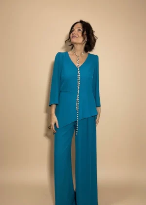 Ylma modas vestidos de fiesta, novia y comunión Conjunto azul petróleo con caída de gasa y pantalón fluido