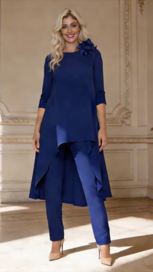 Conjunto pantalón y casaca azul tinta con flor